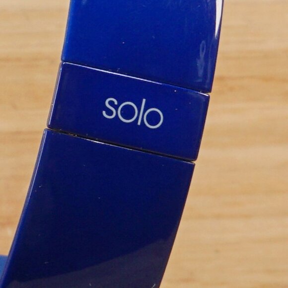 Beats by Dr. Dre Solo2 Wired Over the Ear Headphones, Model B0518, Blue - Picture 4 of 10